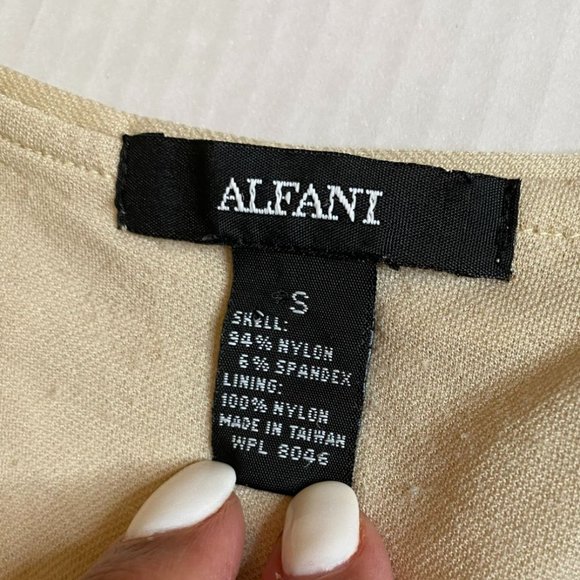 Alfani Womens Beige Lace Knit Baby Doll Top with Cap Sleeves Size S Y2K Romantic - Picture 4 of 8